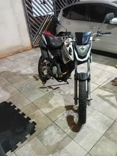 Vendo ou troco crosser