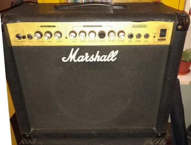 Amplificador De Guitarra Marshall G30r Cd 110v 30W