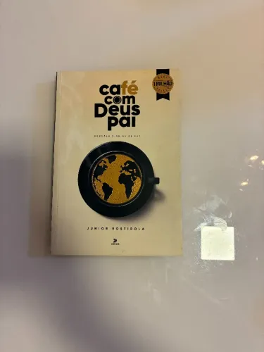 Livro Café com Deus Pai Porções Diárias de Paz Junior Rostirola Usado