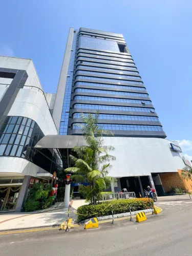 Sala Comercial no Torre Business Millennium 33m² Semimobiliada