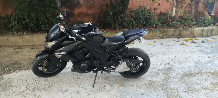 Kawasaki z1000 2012 ABS em meu nome