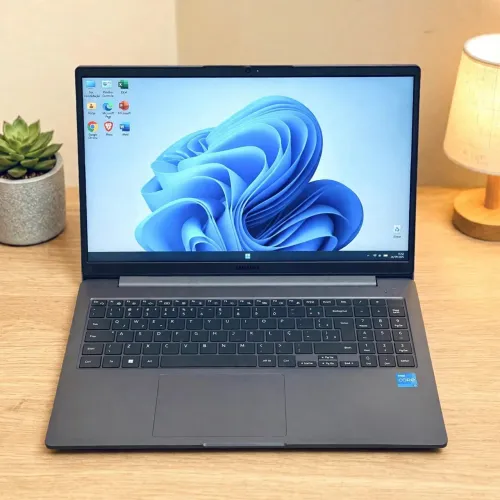 Notebook Samsung Galaxy Book i3