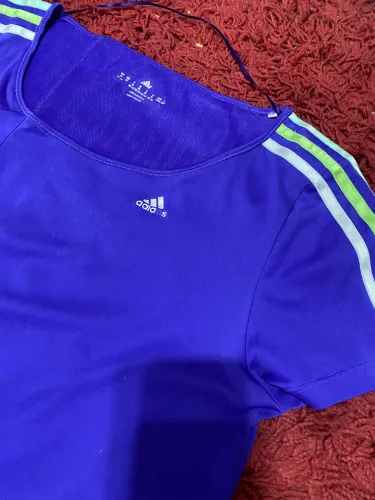Camiseta adidas