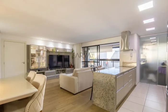 Apartamento à venda no Edifício Costa Rica no Bacacheri ARYA1