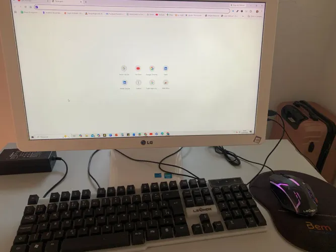 Computador All in One LG 22? | 8GB RAM | HD 500GB | Completo