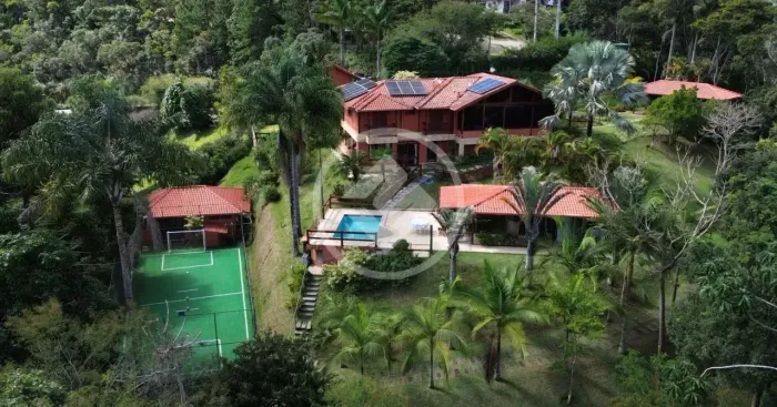 Casa em condomínio com 7 suítes e 397m² à venda no Green Valley - Teresópolis/Rj codigo: 3