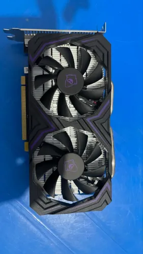 PLACA DE VÍDEO RX580 8GB (POUCO USADA)