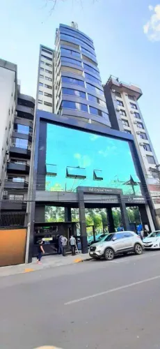 SALA COMERCIAL AMPLA - A VENDA - ED. CRISTAL TOWER - CENTRO - PASSO FUNDO