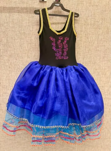 Fantasia Princesa Anna Frozen Luxo Completa - Vestido + Calçola ?