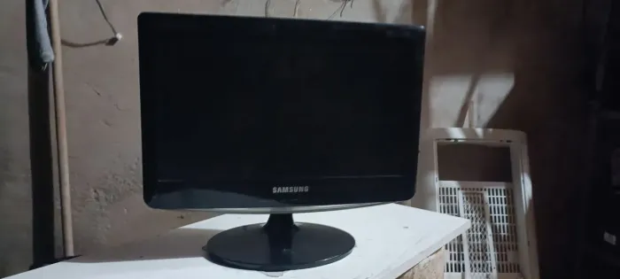 Monitor Samsung 16 polegadas