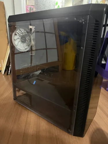 Gabinete PC carcaça com 4 ventoinhas 