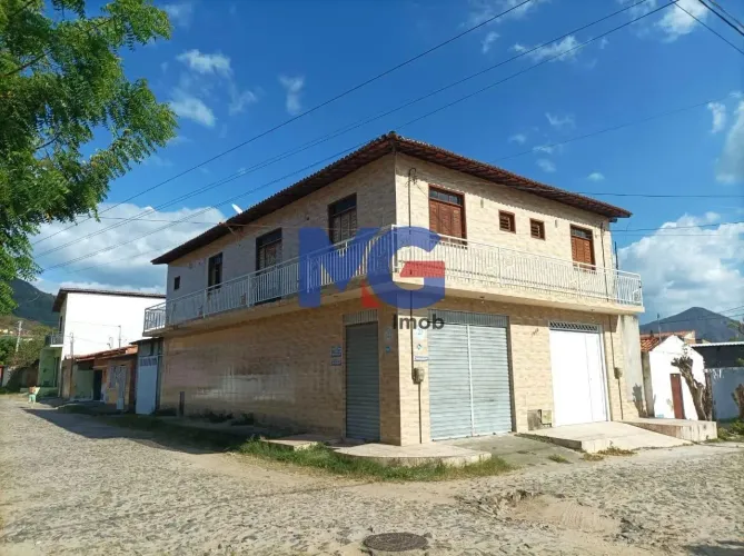 Casa à venda em Itapipoca (Nova Aldeota) 190 m², financiamento aceito
