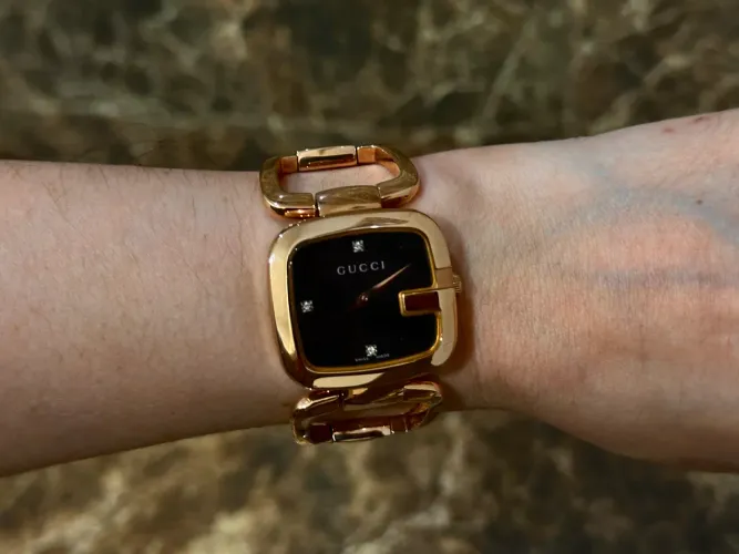 Relógio ORIGINAL - GUCCI ROSÊ - com diamantes