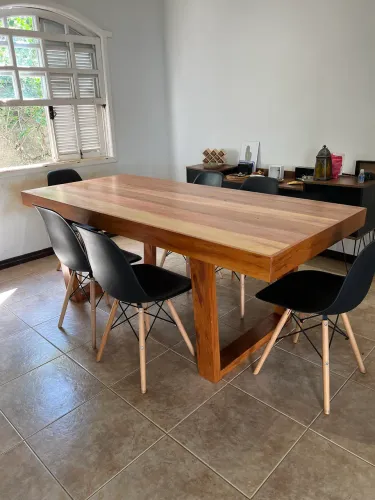 Mesa de jantar madeira