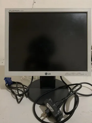 Monitor Flatron L1550s