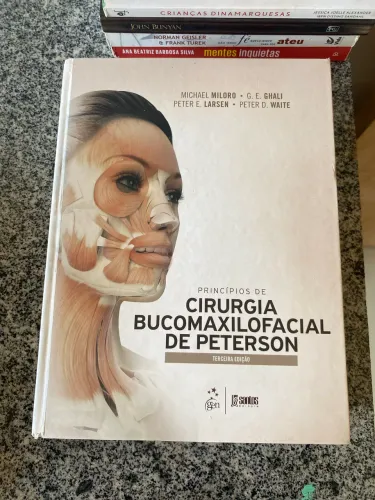 Livro Odontológico ?Princípios de Cirurgia Bucomaxilofacial de Peterson?