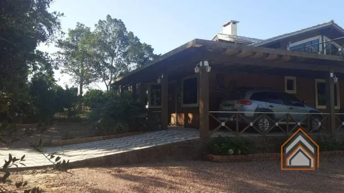 Fica perto da portaria da brama