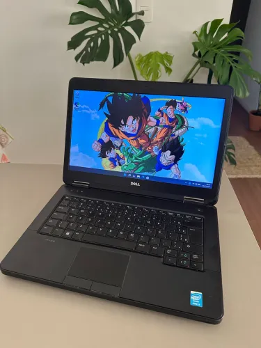 Notebook Dell Latitude 8RAM/SSD256 eficiente