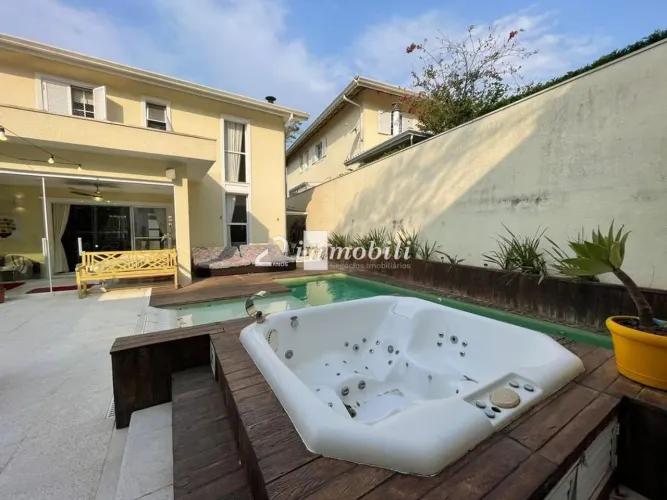 Casa à venda em Cotia, Granja Viana, com 4 suítes, com 434.17 m², Condominio Orvalho Granj
