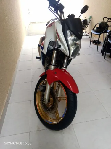 CB-300c/ Edição limitada! top de linha.