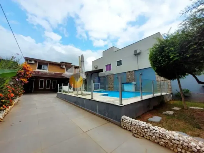 Casa para venda com 244 metros quadrados com 3 quartos em Martim de Sá - Caraguatatuba - S