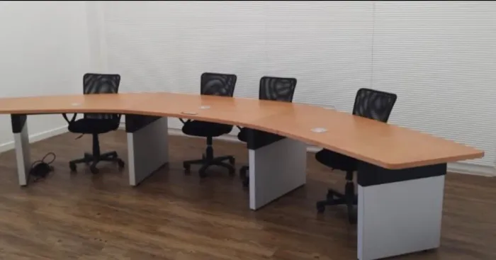 Mesa de conferência 
