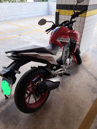 Honda CB 250 super nova. Unico dono