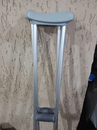 Par de Muletas Axilares em Alumínio