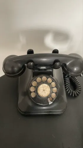 Telefone Antigo em Baquelite de disco
