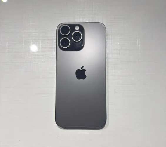 iPhone 15 Pro Max 512Gb Black Titanium. Impecável