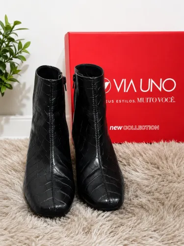 Bota Via Uno Preta