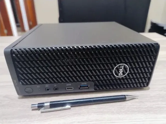 Micro Workstation Dell Precision 3240 Compact Xeon W1250 16GB NVMe 256GB Quadro P1000