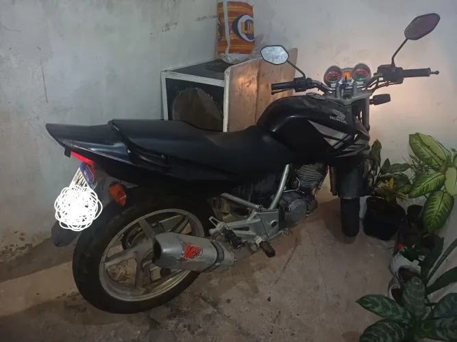 Vendo ou Troco Twister 250 2008, só precisa trocar o painel