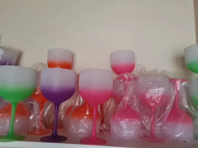 Taças de gim degradê