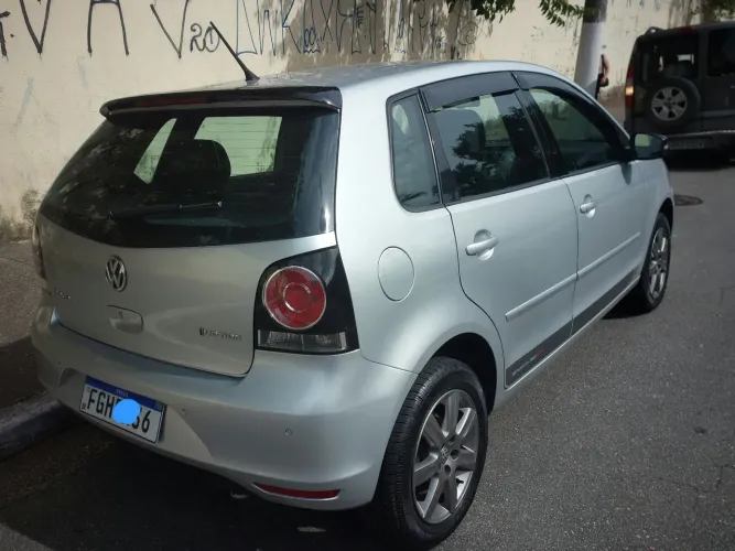 Volkswagen Polo Sportline I Motion 1.6 T.flex 5P 2013