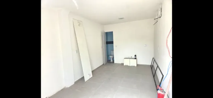 Alugo loja terrea Vila Manuel Satiro 580,00