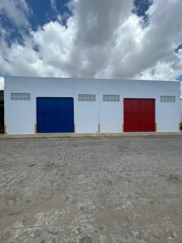 Alugo 2 galpões 3.500 cada av Durval de Góis Monteiro 