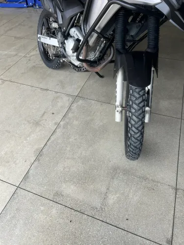 Xre300, revisada, pneus 0km, manual e chave reserva