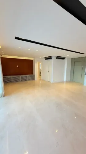 UNIQUE COM 202m2 DE ÁREA, 3 SUÍTES, ANDAR ALTO, CJ. MORADA DO SOL EM MANAUS