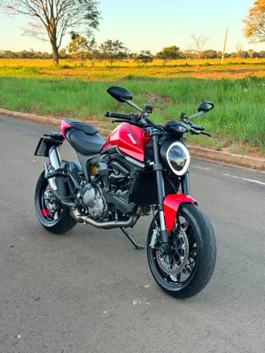 Ducati Monster 937cc