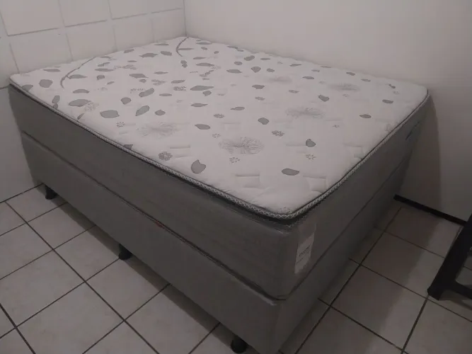 Cama de casal nova