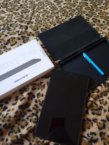 Tablet Samsung Galaxy Tab A9 64GB + capa + caneta?