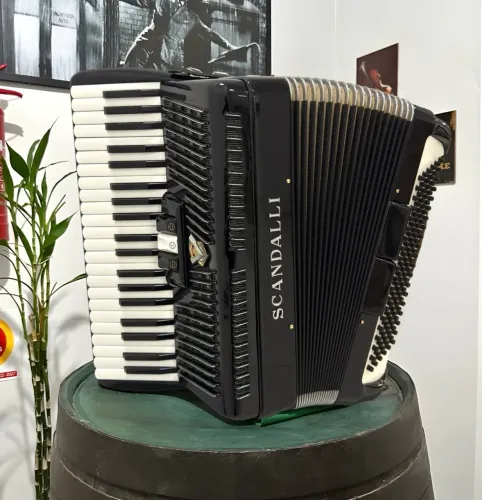 Acordeon Scandalli Italiana