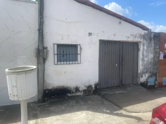 Casa em pacatuba 