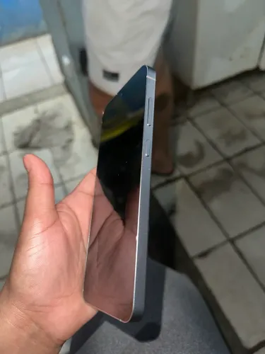 Troco um 25 fe 256 gb e mais um iPhone 14pro 128 gb por outro iPhone 16 pra cima