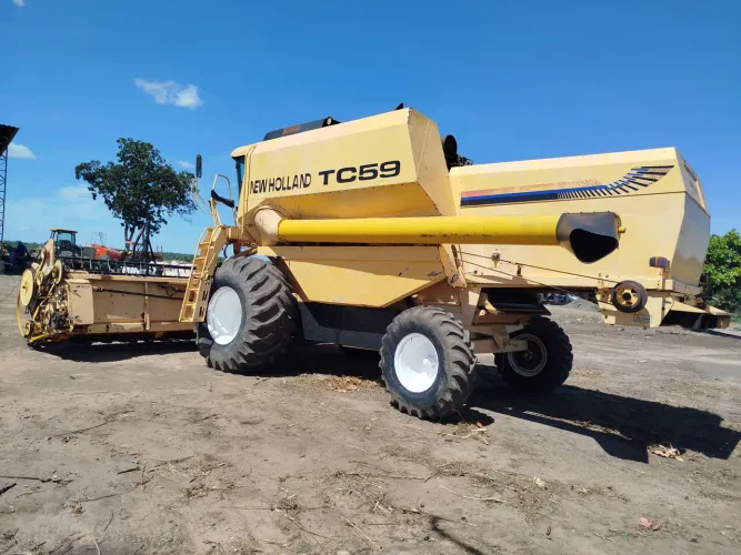 colhetadeira new holland tc 59 plataforma 23 pes ano 2002