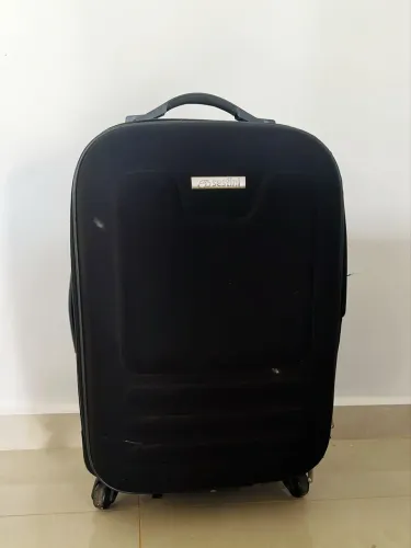 Mala Sestini Preta tecido firme