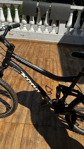 Kona Tanuki Full Suspension Aro 26 ? RockShox + Shimano XT
