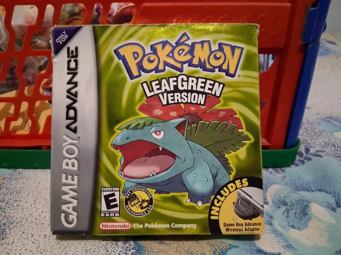 Pokémon LeafGreen Completo na Caixa e com todos os acessórios.