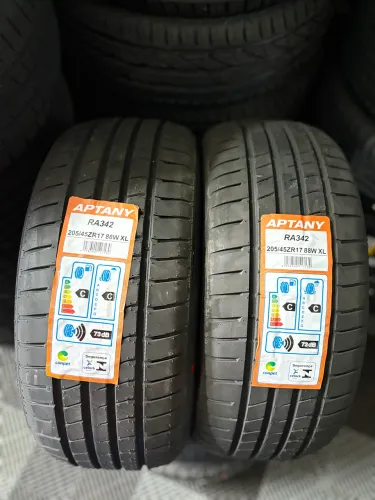 2 pneus 205/45/17 Aptany novo